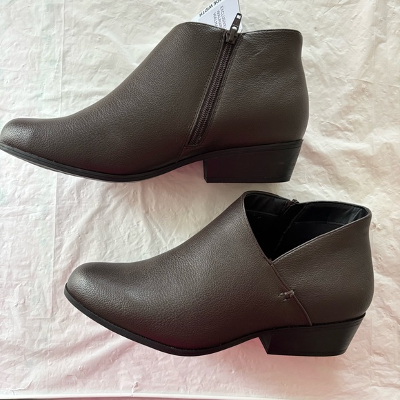NWT AEROSOLES Brown Ankle Booties Boots SZ 12 W - Picture 5 of 16